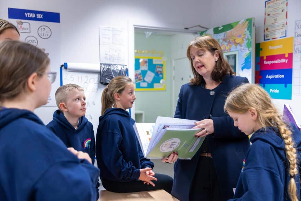 Mayor Claire Ward with pupils at Leamington Primary Academy during her Leamington engagement event.