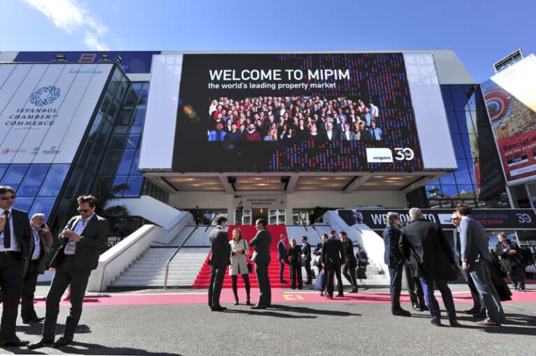 MIPIM 2019 – ATMOSPHERE – OUTSIDE VIEW